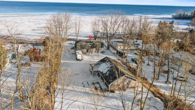 N1418 HWY M-35, Menomonie, MI 49858