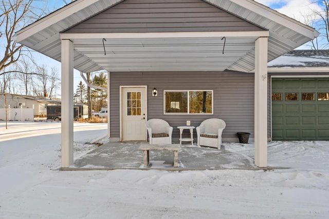 N1418 HWY M-35, Menomonie, MI 49858