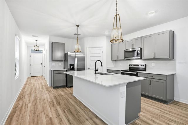 5735 MOUNTAIN ROAD, Davenport, FL 33837