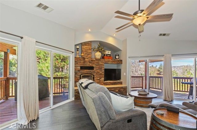 26633 Timberline Drive, Wrightwood, CA 92397