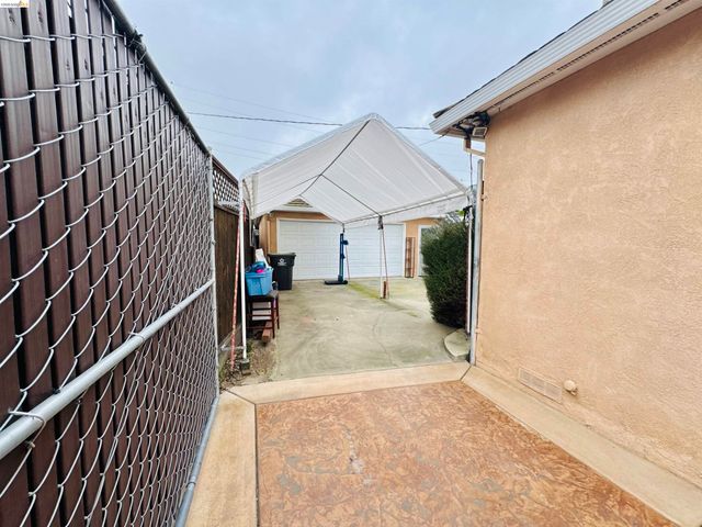 40 E Harper St, Stockton, CA 95204