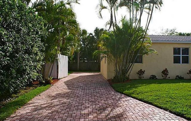 324 BUNKER RANCH Road, West Palm Beach, FL 33405