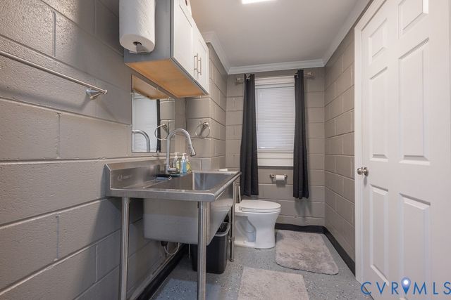 3229 Lakewood Rd, Glen Allen, VA 23060