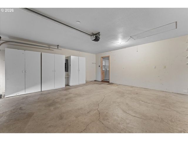 36740 ELDRIDGE Dr, Sandy, OR 97055