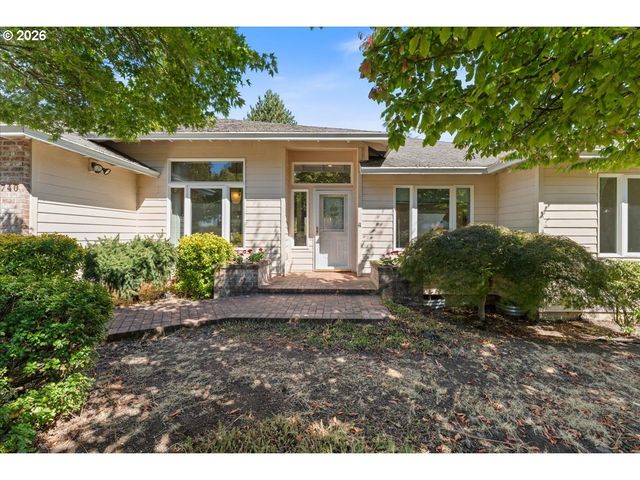 36740 ELDRIDGE Dr, Sandy, OR 97055