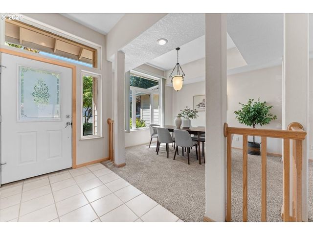 36740 ELDRIDGE Dr, Sandy, OR 97055