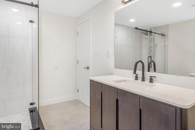 505 GREENWICH ST, Philadelphia, PA 19147