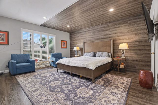 6126 Averill Way 203W, Dallas, TX 75225