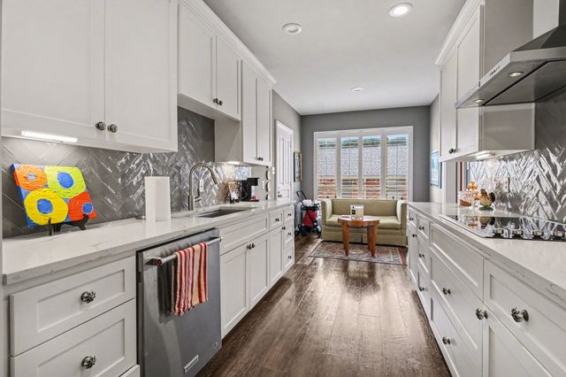 6126 Averill Way 203W, Dallas, TX 75225