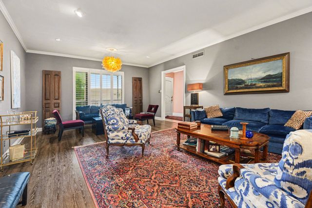 6126 Averill Way 203W, Dallas, TX 75225