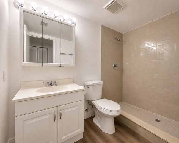 601 S State Rd 7 2h, Margate, FL 33068