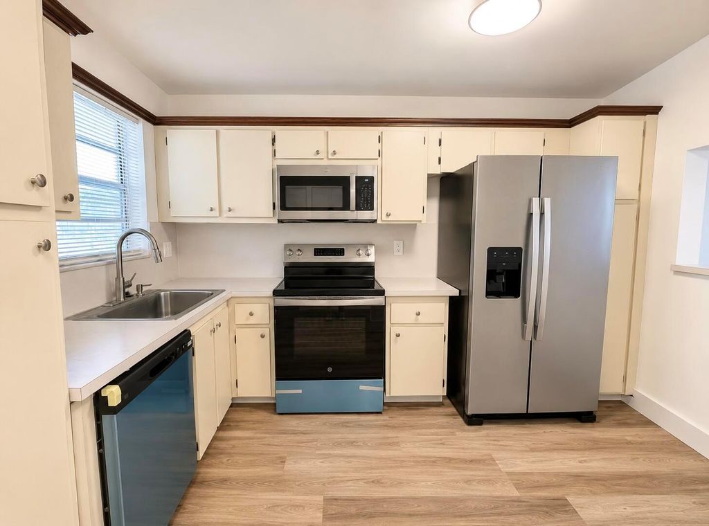 601 S State Rd 7 2h, Margate, FL 33068