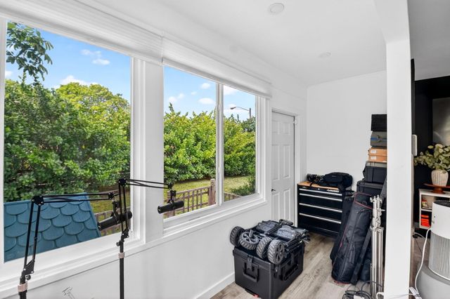 702 Forest Hill Boulevard, West Palm Beach, FL 33405