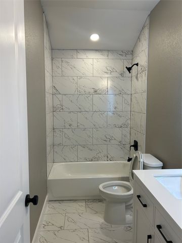 3337 Whirlaway Road, Dallas, TX 75229