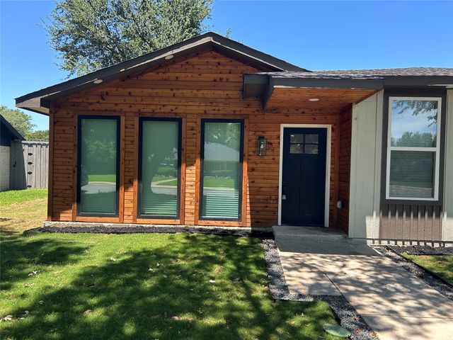 3337 Whirlaway Road, Dallas, TX 75229