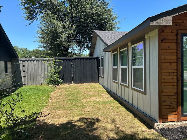3337 Whirlaway Road, Dallas, TX 75229