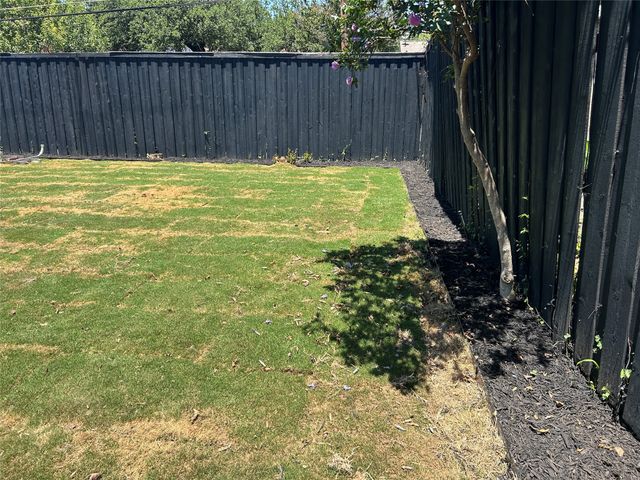 3337 Whirlaway Road, Dallas, TX 75229