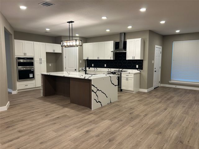 3337 Whirlaway Road, Dallas, TX 75229