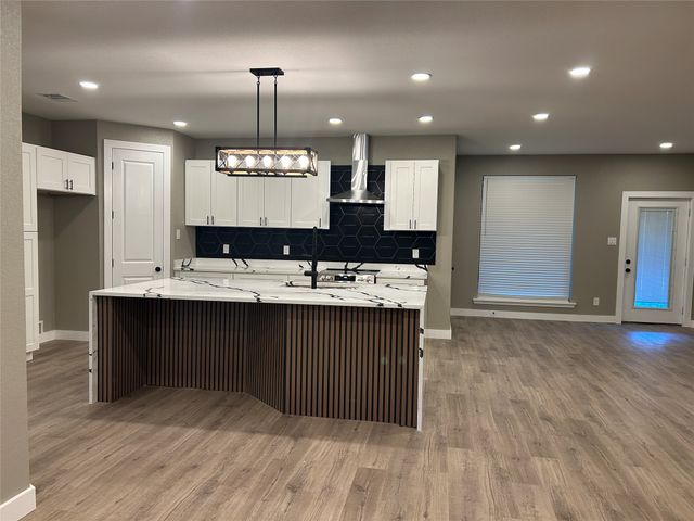3337 Whirlaway Road, Dallas, TX 75229