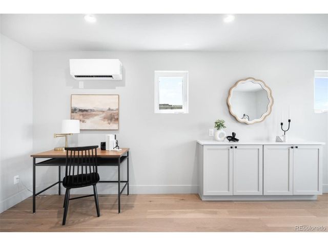 1569 Vrain St, Denver, CO 80204