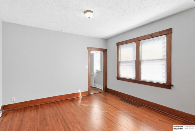3603 N 60th Street, Omaha, NE 68104