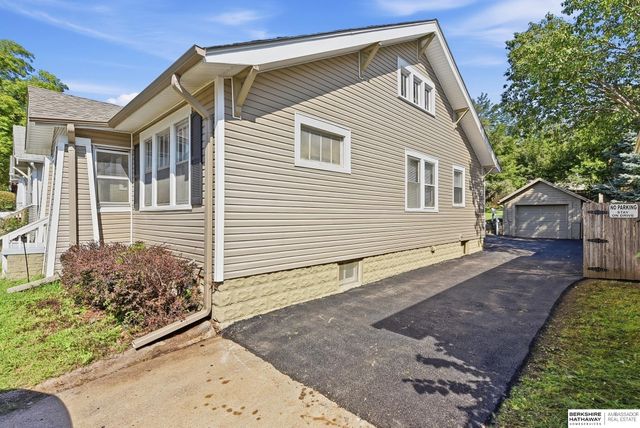 3603 N 60th Street, Omaha, NE 68104