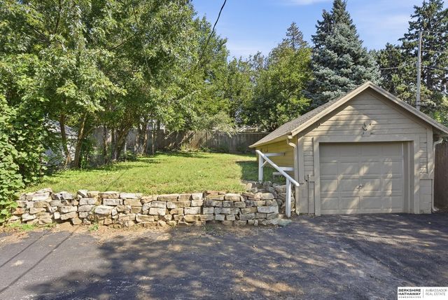 3603 N 60th Street, Omaha, NE 68104