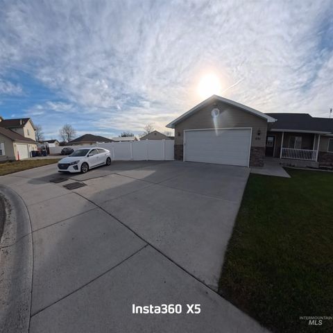 891 N Pointe Dr, Twin Falls, ID 83301