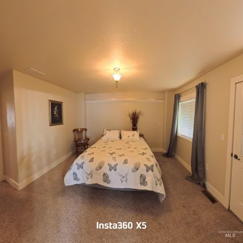 891 N Pointe Dr, Twin Falls, ID 83301