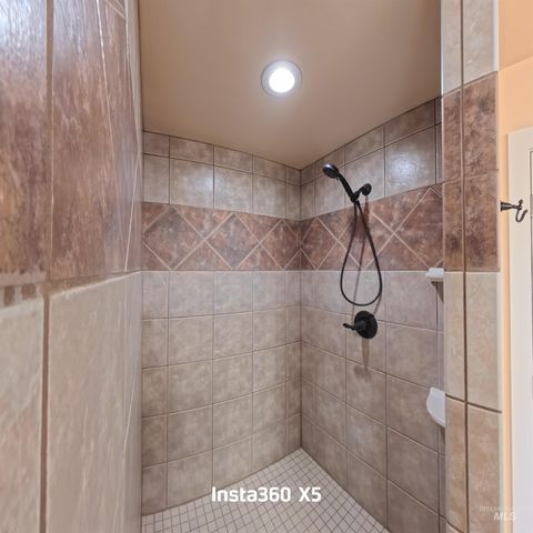 891 N Pointe Dr, Twin Falls, ID 83301