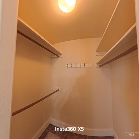 891 N Pointe Dr, Twin Falls, ID 83301