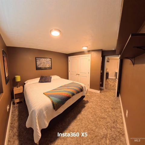 891 N Pointe Dr, Twin Falls, ID 83301