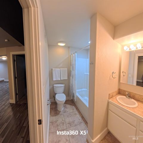 891 N Pointe Dr, Twin Falls, ID 83301