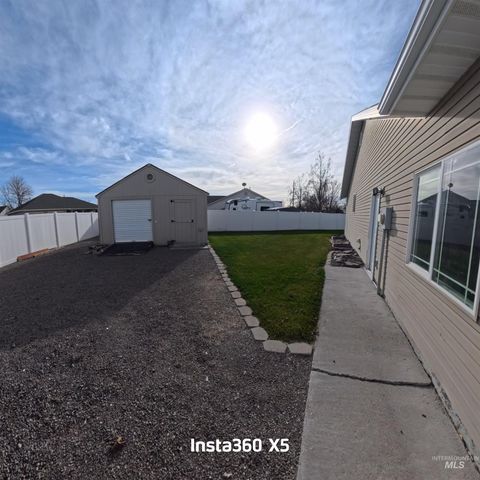 891 N Pointe Dr, Twin Falls, ID 83301