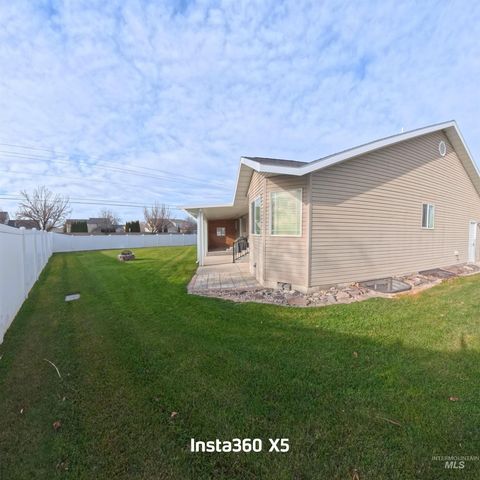 891 N Pointe Dr, Twin Falls, ID 83301