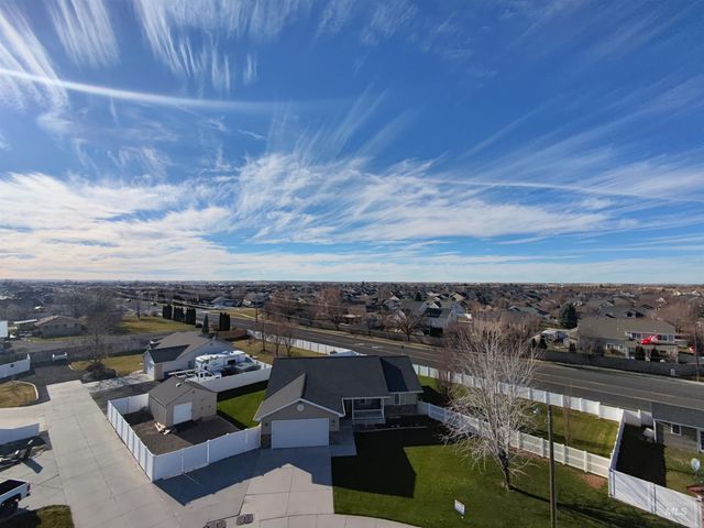 891 N Pointe Dr, Twin Falls, ID 83301