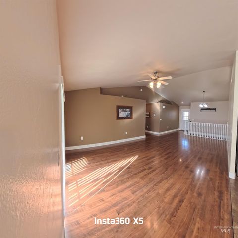 891 N Pointe Dr, Twin Falls, ID 83301