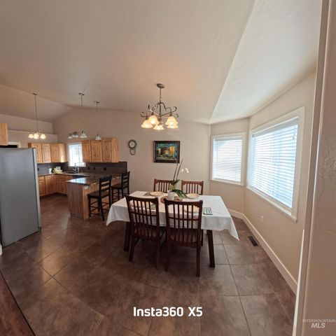 891 N Pointe Dr, Twin Falls, ID 83301