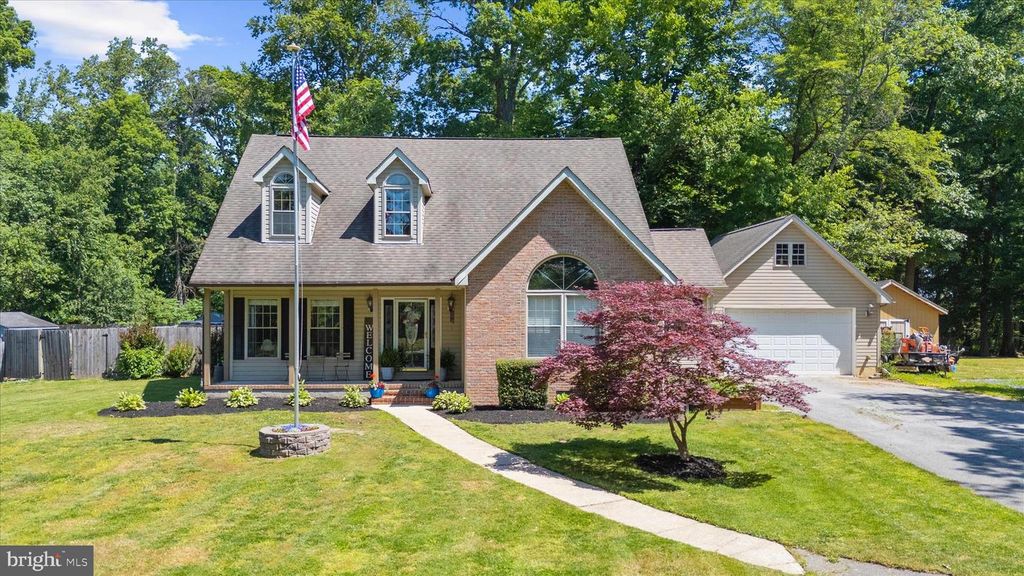 Image 9 of property listing at 137 WHITE MARSH RD, Centreville, MD 21617