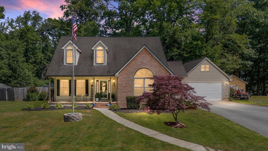 Image 1 of property listing at 137 WHITE MARSH RD, Centreville, MD 21617