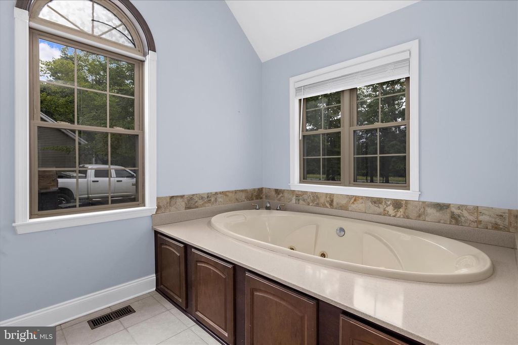 Image 46 of property listing at 137 WHITE MARSH RD, Centreville, MD 21617
