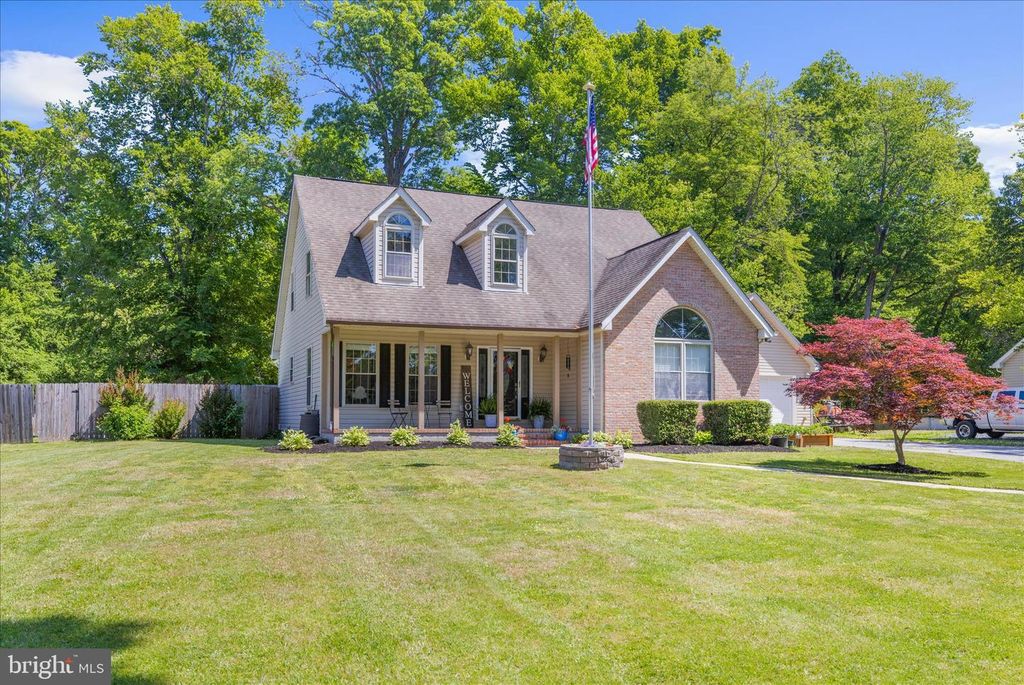 Image 4 of property listing at 137 WHITE MARSH RD, Centreville, MD 21617