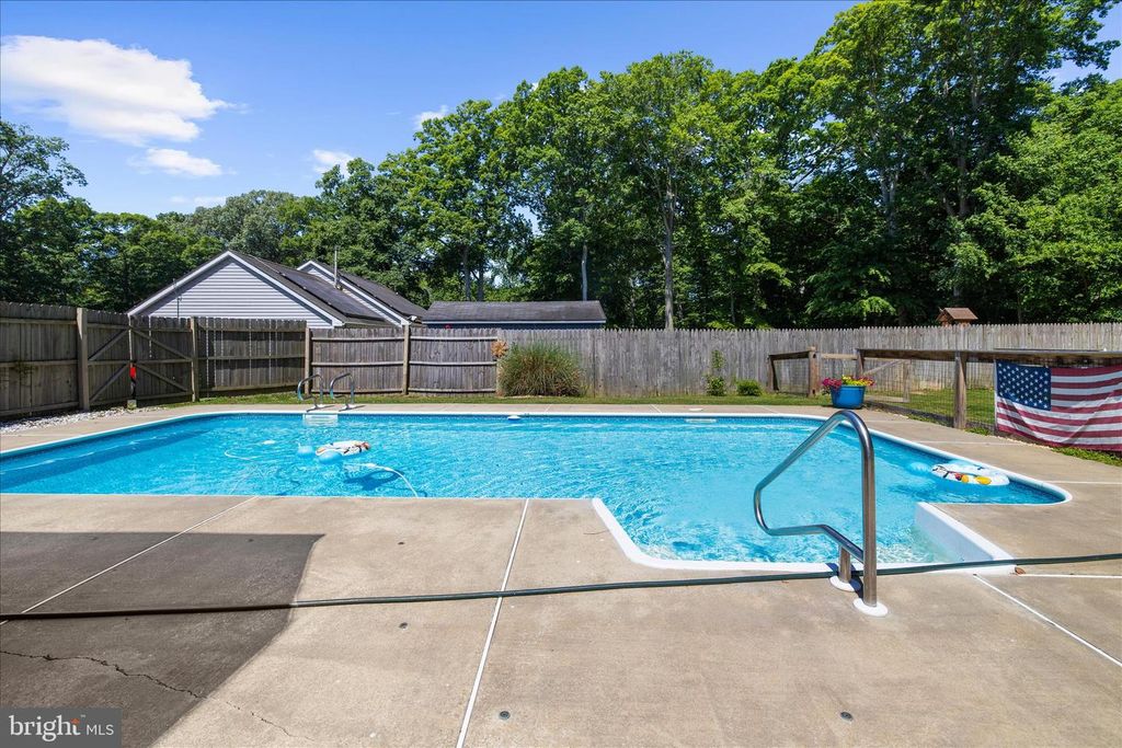 Image 61 of property listing at 137 WHITE MARSH RD, Centreville, MD 21617