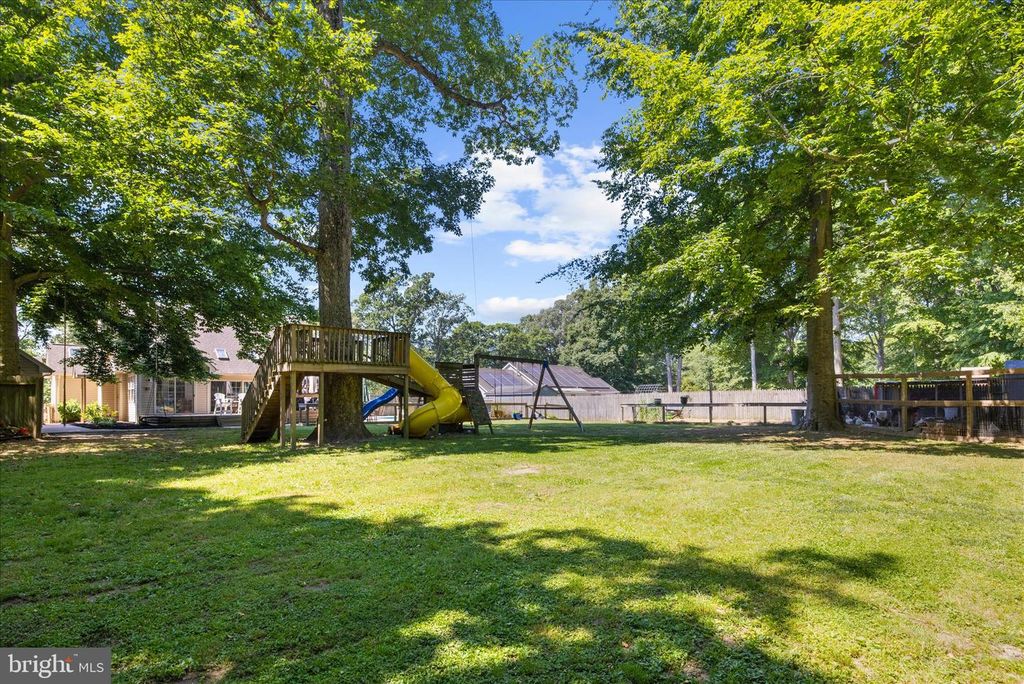 Image 70 of property listing at 137 WHITE MARSH RD, Centreville, MD 21617