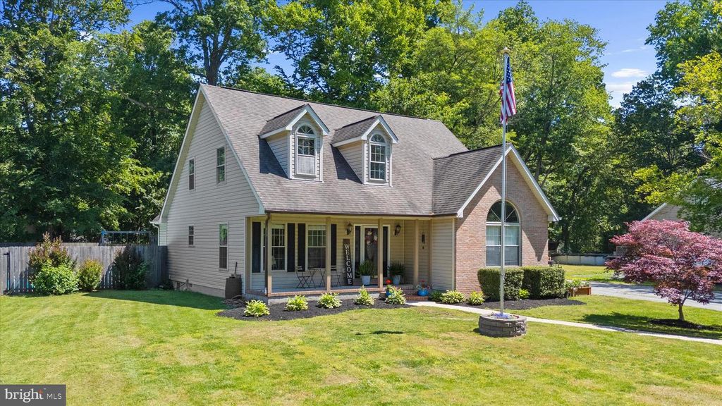Image 8 of property listing at 137 WHITE MARSH RD, Centreville, MD 21617