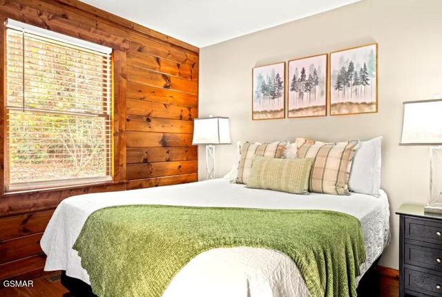 1150 Ogle Hills Road, Gatlinburg, TN 37738