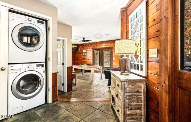 1150 Ogle Hills Road, Gatlinburg, TN 37738