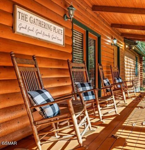 1150 Ogle Hills Road, Gatlinburg, TN 37738