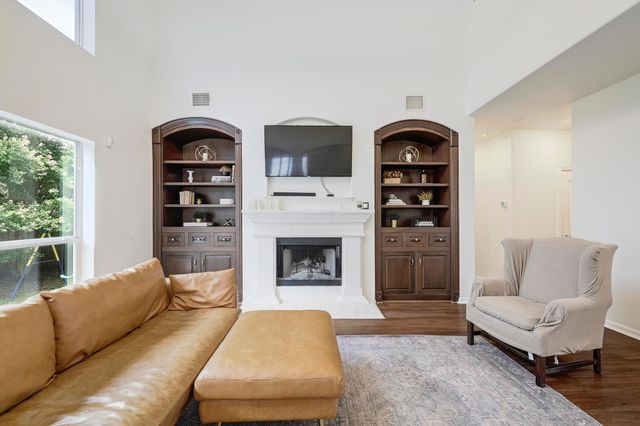 3612 Short Horn LN, Round Rock, TX 78665