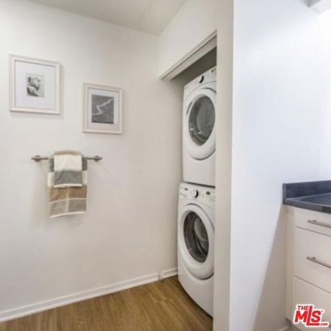 245 PINE Avenue 220, Long Beach, CA 90802